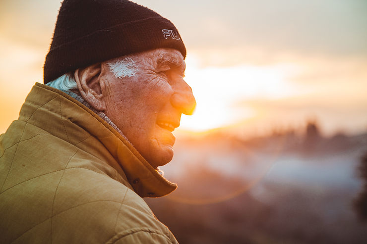 Isolement des personnes âgées : comment briser la solitude des aînés ?